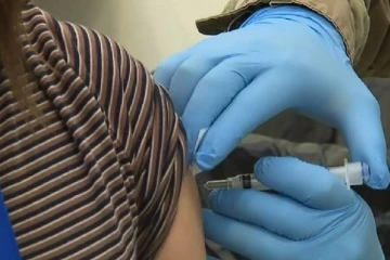 நெருங்கும் காலக்கெடு... கனேடிய மாகாணம் ஒன்றில் 5,500 சுகாதார ஊழியர்கள் சிக்கலில்