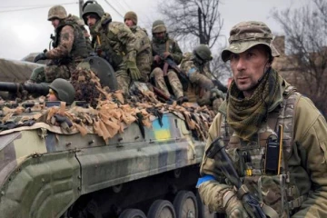 உக்ரைனுக்கு மேலும் 12 பில்லியன் டொலர் நிதியுதவி அளிக்கும் அமெரிக்கா!