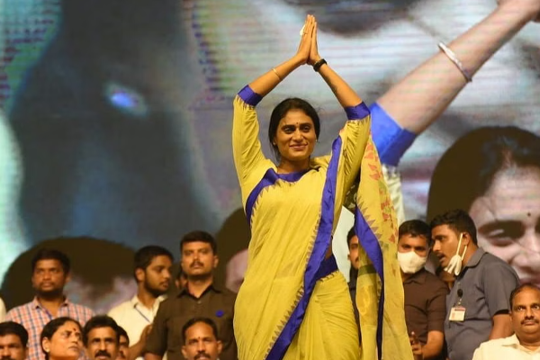 மயங்கி விழுந்த முதலமைச்சரின் சகோதரி - மருத்துவமனை வெளியிட்ட பகீர் அறிக்கை! | Jagan Mohan Reddy Sister Sharmila Health Condition