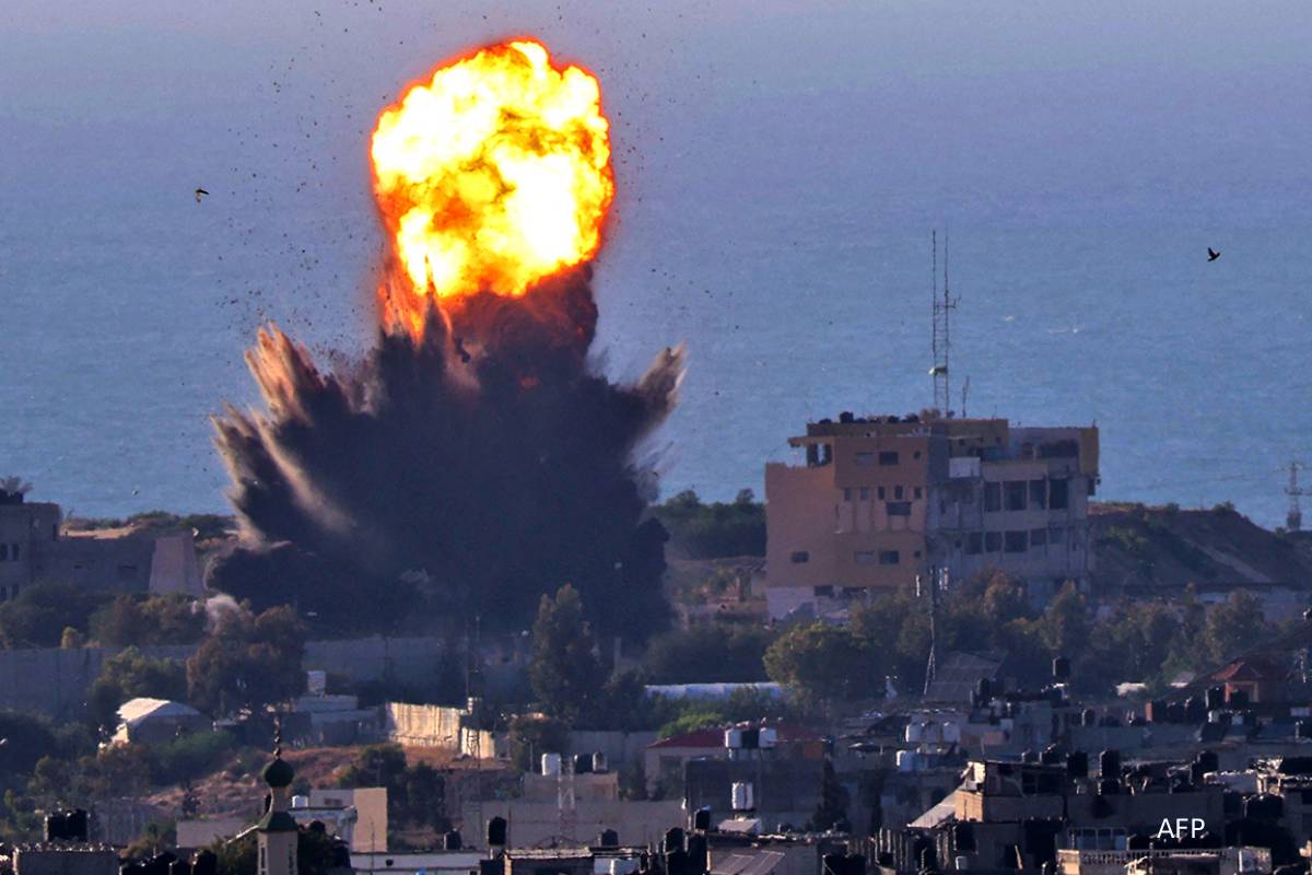 ஈரான் மீது குண்டுவீச்சு... பந்தயத்தில் 160,000 டொலர் சம்பாதித்த இஸ்ரேலிய இராணுவ அதிகாரி | Israeli Major Made 160000 Polymarket ஈரான் மீது குண்டுவீச்சு... பந்தயத்தில் 160,000 டொலர் சம்பாதித்த இஸ்ரேலிய இராணுவ அதிகாரி | Israeli Major Made 160000 Polymarket