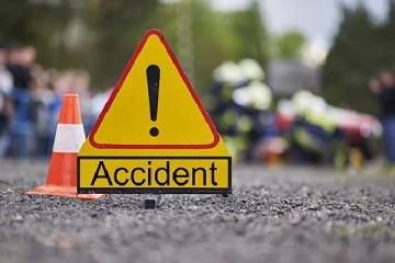 விபத்தில் சிக்கிய மனைவி.. பதறியடித்து சென்ற கணவருக்கு நேர்ந்த பரிதாபம்