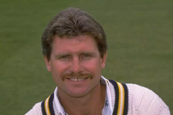 101 சதமடித்த முன்னாள் இங்கிலாந்து கிரிக்கெட் வீரர் காலமானார் | Former England Cricketter Robin Smith Dies