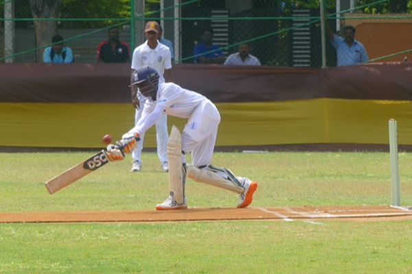 யாழ்.இந்துவிற்கும் கொழும்பு இந்துவிற்கும் இடையிலான 11ஆவது இந்துக்களின் போர் (நேரலை) - ஐபிசி தமிழ்