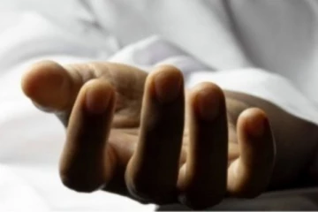 මරණයක් අත් වූ පොකුණ.