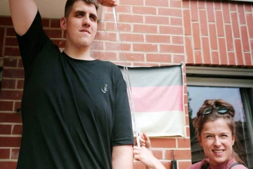 ஜேர்மனியின் உயரமான மனிதர்: சந்திக்கும் அன்றாட பிரச்சினைகள்