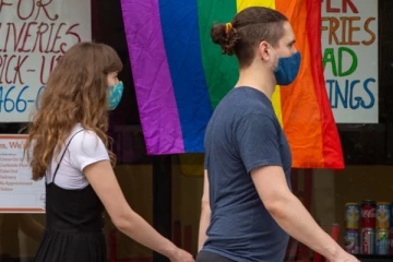 கொரோனா கட்டுப்பாடுகளை மேலும் நீட்டித்த ரொறன்ரோ நிர்வாகம்