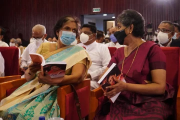 சந்திரிக்காவின் காய்நகர்த்தல் - ஒரே அணியில் பெரும் சக்திகள் (படங்கள் )