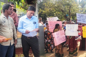 முல்லைத்தீவில் பொது மக்கள் கவனயீர்ப்பு போராட்டம்