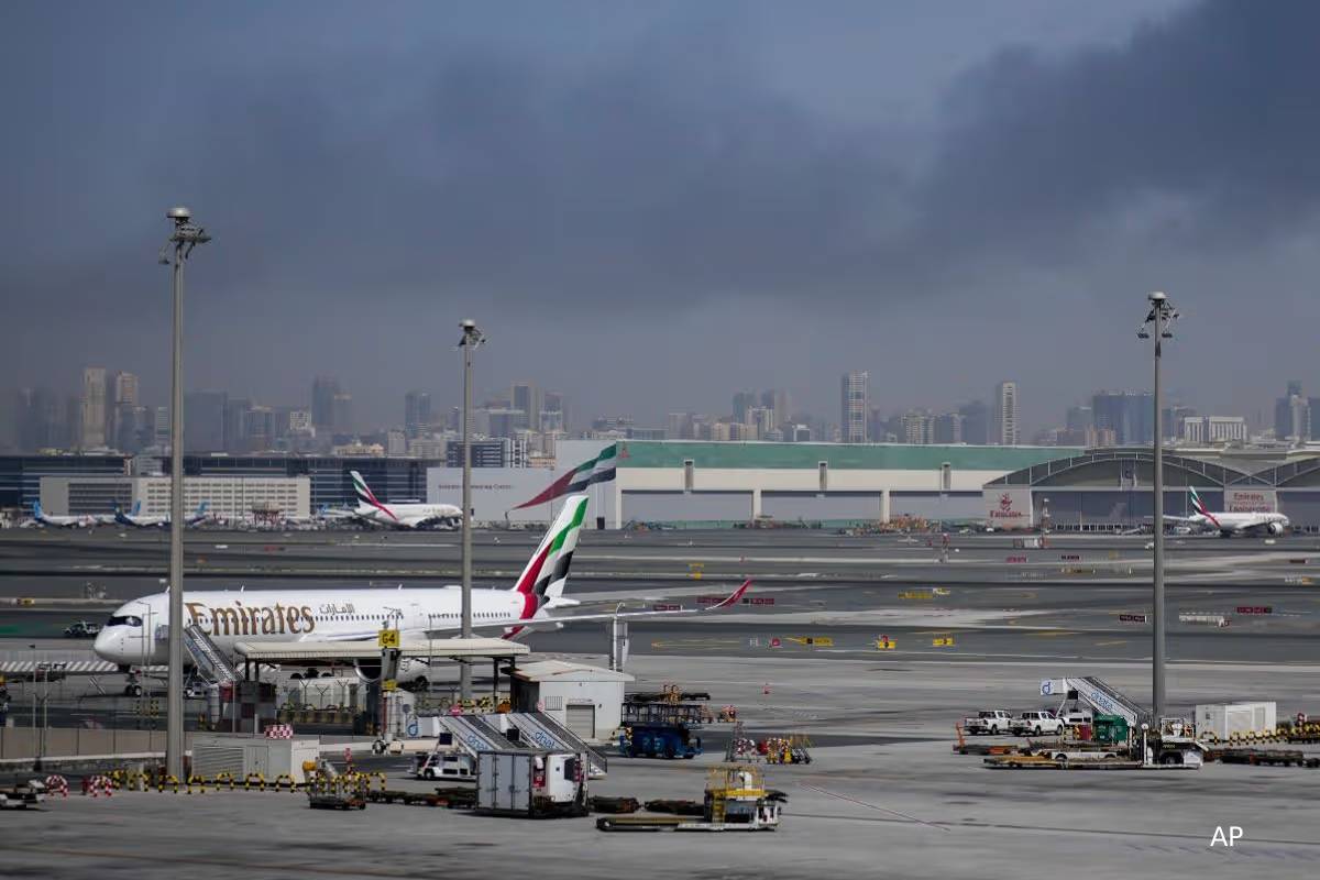 போரில் பாதிக்கப்பட்டவர்கள் தங்க துபாயில் இலவச இடம் - இந்திய நடிகரின் உதவி | Sonu Sood Offer Free Shelter In Dubai Amid War