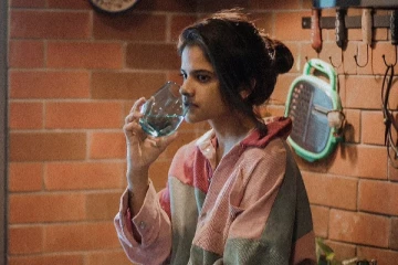 நா உத்தமி இல்லை...பரபரப்பை கிளப்பிய விக்ரம் பட நடிகை