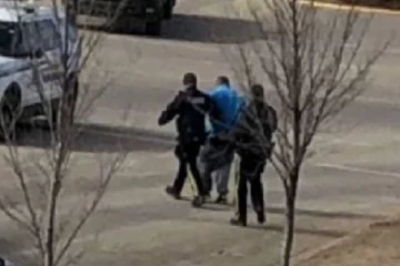 கனடாவில் மாணவிக்கு சக மாணவரால் நேர்ந்த துயரம்