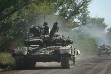 ரஷ்யாவை குறிவைத்து தூக்கிய உக்ரைன்!