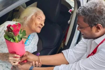 113 வயதிலும் ஜனநாயக கடமை ஆற்றிய மூதாட்டி