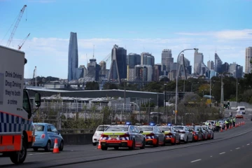 உலகின் மிகக் கடுமையான ஊரடங்கு விதிகள் இங்கே தான்: களத்தில் ஹெலிகொப்டர், ராணுவம்