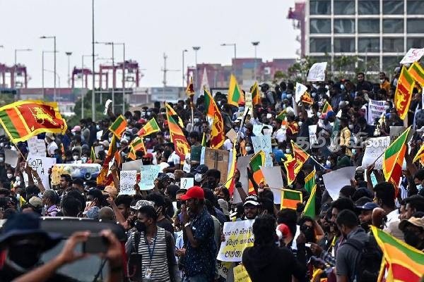 தென்னிலங்கை அரசியலில் ஏற்படவுள்ள திருப்பம்! சந்திரிக்காவின் வழிகாட்டலில் உதயமாகும் புதிய கட்சி | Sri Lanka Political Crisis Today Tamilwin News தென்னிலங்கை அரசியலில் ஏற்படவுள்ள திருப்பம்! சந்திரிக்காவின் வழிகாட்டலில் உதயமாகும் புதிய கட்சி | Sri Lanka Political Crisis Today Tamilwin News