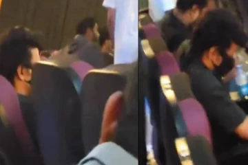 Viral Video: லோக்கல் தியேட்டரில் ரசிகர்களிடம் மாட்டிய விஜய்.. என்ன படம் தெரியுமா?