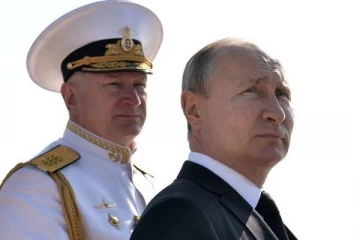 22 ரஷ்ய கோடீஸ்வரர்களுக்கு தடை விதிக்க மறுக்கும் பிரித்தானியா: போரிஸ் ஜோன்சன் மீது கடும் விமர்சனம்