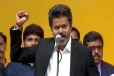 விஜய் பதவியேற்பு விழாவில் மரபு மீறல் : வெடித்தது முதல் சர்ச்சை