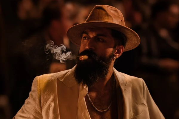 டாக்சிக் படத்தின் ரிலீஸ் தேதியை அறிவித்த ஹீரோ யாஷ்.. அதுவும் புதிய போஸ்டருடன் | Yash Toxic Movie Release Date Announcement டாக்சிக் படத்தின் ரிலீஸ் தேதியை அறிவித்த ஹீரோ யாஷ்.. அதுவும் புதிய போஸ்டருடன் | Yash Toxic Movie Release Date Announcement