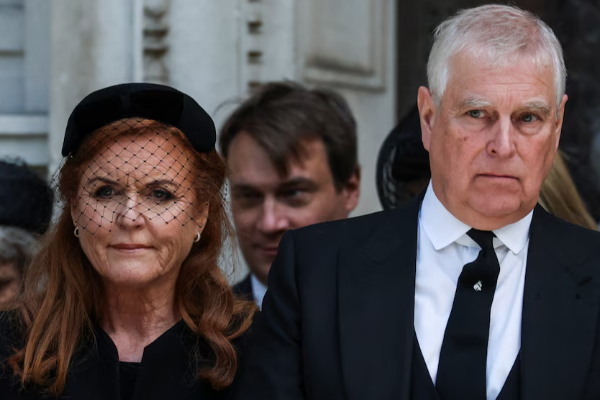 இளவரசர் மற்றும் மனைவியின் மோசமான செயல்கள்.. ராஜ குடும்பத்துக்கு தலைகுனிவு! | The Prince And His Wife S Bad Activities இளவரசர் மற்றும் மனைவியின் மோசமான செயல்கள்.. ராஜ குடும்பத்துக்கு தலைகுனிவு! | The Prince And His Wife S Bad Activities