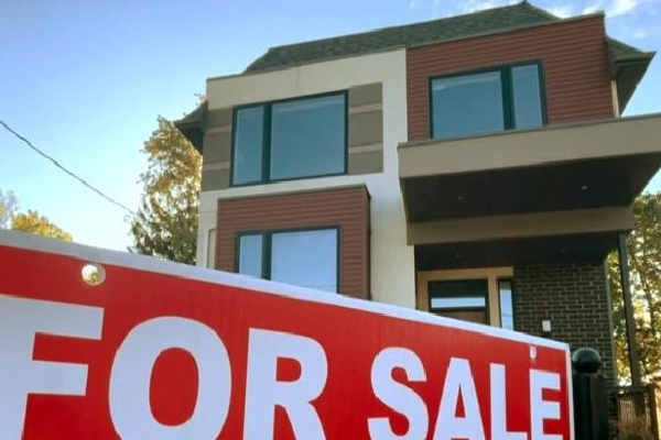 கனடாவில் மிக மோசமான கட்டத்தில் குடியிருப்புகளின் விற்பனை | Canada Weakest Level Of Homes Sales