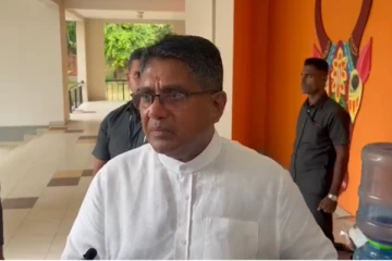 வடக்கு ஆளுநரின் உத்தரவை உதாசீனம் செய்த வவுனியா அரச அதிபர்