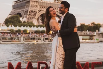 ஈபிள் கோபுரம் முன் திருமணத்தை உறுதி செய்த ஹன்சிகா! வைரலாகும் புகைப்படம்