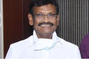 "பிச்சைக்காரர்களும் அரசியல்வாதிகளும் ஒன்றுதான்" - அமைச்சர் நாசர்