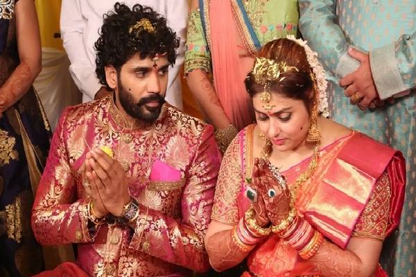 காதலர் தின சிறப்பு நிகழ்ச்சியில் கணவருடன் நடிகை நமீதா! தீயாய் பரவும் காணொளி | Samayal Express Valentine S Day Special Namitha