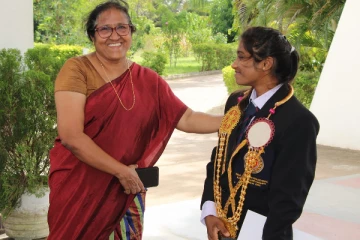 கிளிநொச்சி மாவட்டத்திற்கு பெருமை சேர்த்த கராத்தே வீராங்கனை