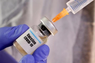 தடுப்பூசியை பெற்றுக்கொண்டால் வைரஸ் தொற்றில் இருந்து தப்பிக்கலாம் என்ற காரணிகள் முன்வைக்கப்படவில்லை