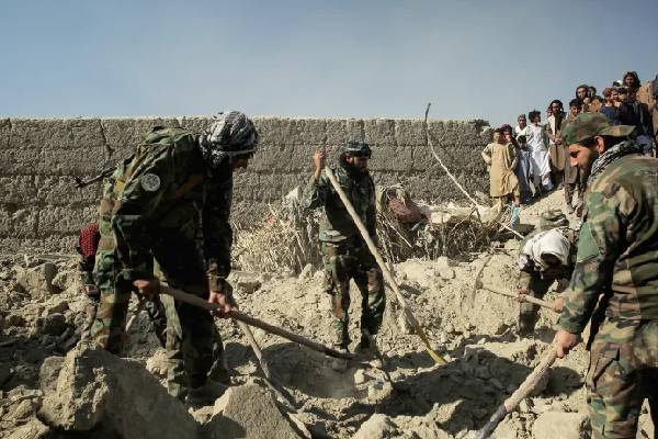 எல்லை தாக்குதலுக்கு பதிலடி ; ஆப்கானிஸ்தான் மீது பாகிஸ்தான் தாக்குதல் | Pakistan Attacks Afghanistan எல்லை தாக்குதலுக்கு பதிலடி ; ஆப்கானிஸ்தான் மீது பாகிஸ்தான் தாக்குதல் | Pakistan Attacks Afghanistan