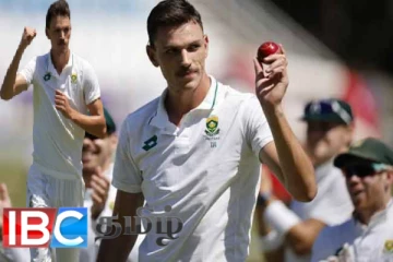 இலங்கையுடனான முதல் டெஸ்ட் : 120 வருடங்களுக்கு பின்னர் தென்னாபிரிக்க வீரர் படைத்த சாதனை