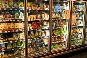 குளிர்சாதனப் பெட்டிகளில் இருக்கும் உணவுப் பொருட்களை வாங்கும் பொதுமக்களுக்கு முக்கிய அறிவித்தல்