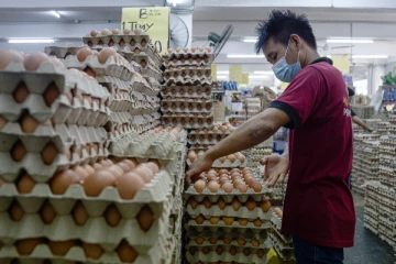 இலங்கையை தொடர்ந்து மலேசியாவில் ஏற்பட்டுள்ள தட்டுப்பாடு!