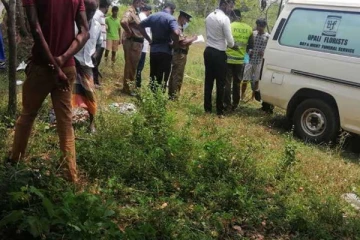 இளம் குடும்ப தலைவரொருவர் தூக்கில் தொங்கிய நிலையில் சடலமாக மீட்பு