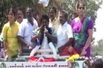 குக்கரை வைத்து ஓட்டுக் கேட்ட வேட்பாளர்: கடைசியில் இப்படி பண்ணிட்டாரே- தொண்டர்கள் புலம்பல்