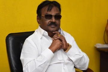 பெற்றார் இறப்பிற்கு கூட கண்கலங்காத மதுரை முத்து.. கண்ணீருடன் வெளியிட்ட வீடியோக்காட்சி