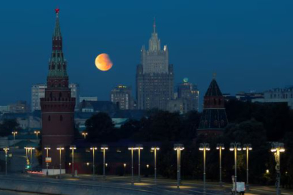 விண்வெளியில் அணு மின் நிலையம்!அதிர்ச்சியளிக்கும் தகவல்கள் | Russia Plans Nuclear Power Plant Moon