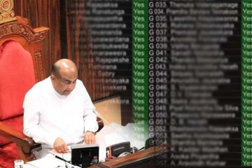 உள்நாட்டு கடன் மறுசீரமைப்பு பிரேரணை நாடாளுமன்றத்தில் நிறைவேற்றம்!