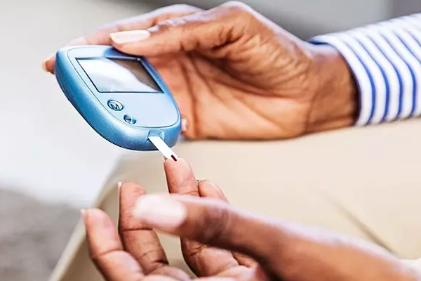 சர்க்கரை நோயாளிகள் இந்த பழத்தை உட்கொள்ளலாமா? | Can Diabetics Consume This Fruit