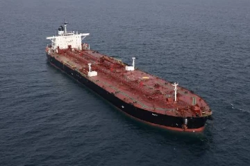 எண்ணெய் கப்பல்களில் ரகசிய உளவாளிகள்... ஐரோப்பாவை வேவு பார்க்கும் ரஷ்யா