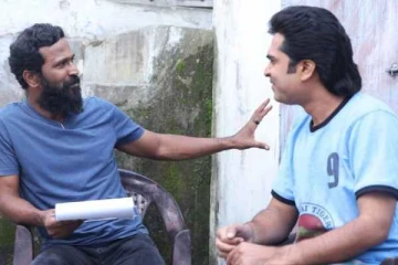 சிம்புவின் அரசன் படப்பிடிப்பில் இருந்து லீக்கான போட்டோ.. அதிகரிக்கும் எதிர்பார்ப்பு!