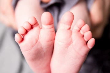 கைக் குழந்தையுடன் கிணற்றில் குதித்த  இளம் தாயார்; நேர்ந்த பெரும் சோகம்