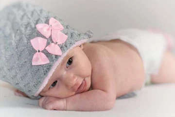 பெண் குழந்தை வீட்டில் முதல் குழந்தையாக பிறந்தால் எப்படியிருக்கும்?