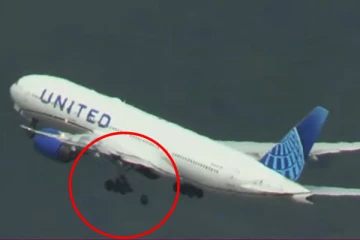 விமானத்திலிருந்து கழன்று விழுந்த டயர் - அமெரிக்காவில் சம்பவம் : செய்திகளின் தொகுப்பு