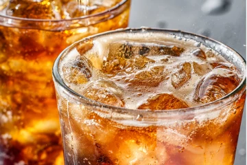 அடிக்கடி சோடா குடிப்பதால் ஏற்படும் பேராபத்துகள்! தெரிஞ்சே இந்த தவறை செய்யாதீர்கள்