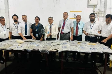 கனடாவில் இருந்து இலங்கைக்கு வந்த பரிசு பொருட்களால் சுங்க அதிகாரிகள் அதிர்ச்சி!