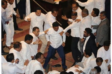 வீட்டுக்கு விரட்டப்பட்ட இரண்டு எம்.பிக்கள்