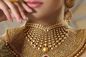 புத்தாண்டில் புதிய உச்சத்தை தொட்ட தங்கம் விலையால் மக்கள் க்ஷாக்!